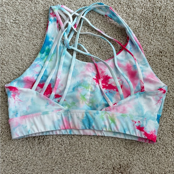 The material is polyester size small different colors - Picture 2 of 2